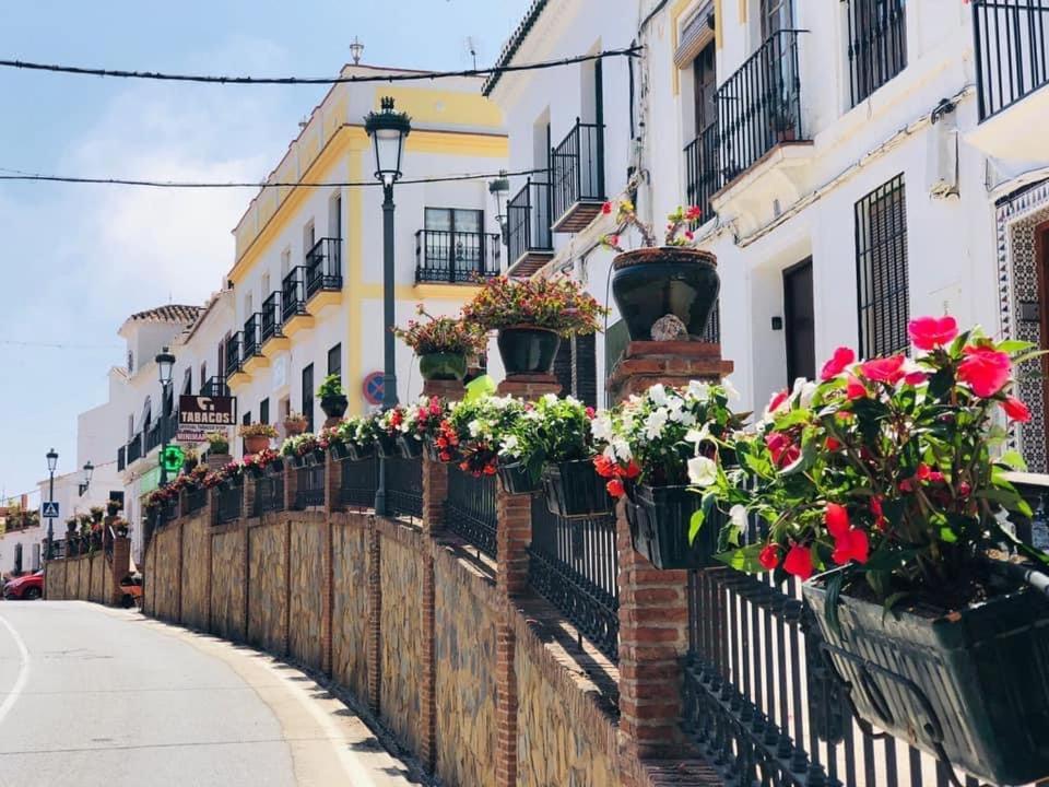 Apartamentos Cantarero Maro Nerja Exterior foto